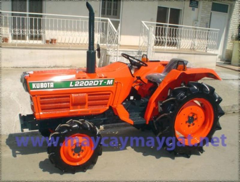 So sánh máy cày Kubota 2 cầu cũ và mới